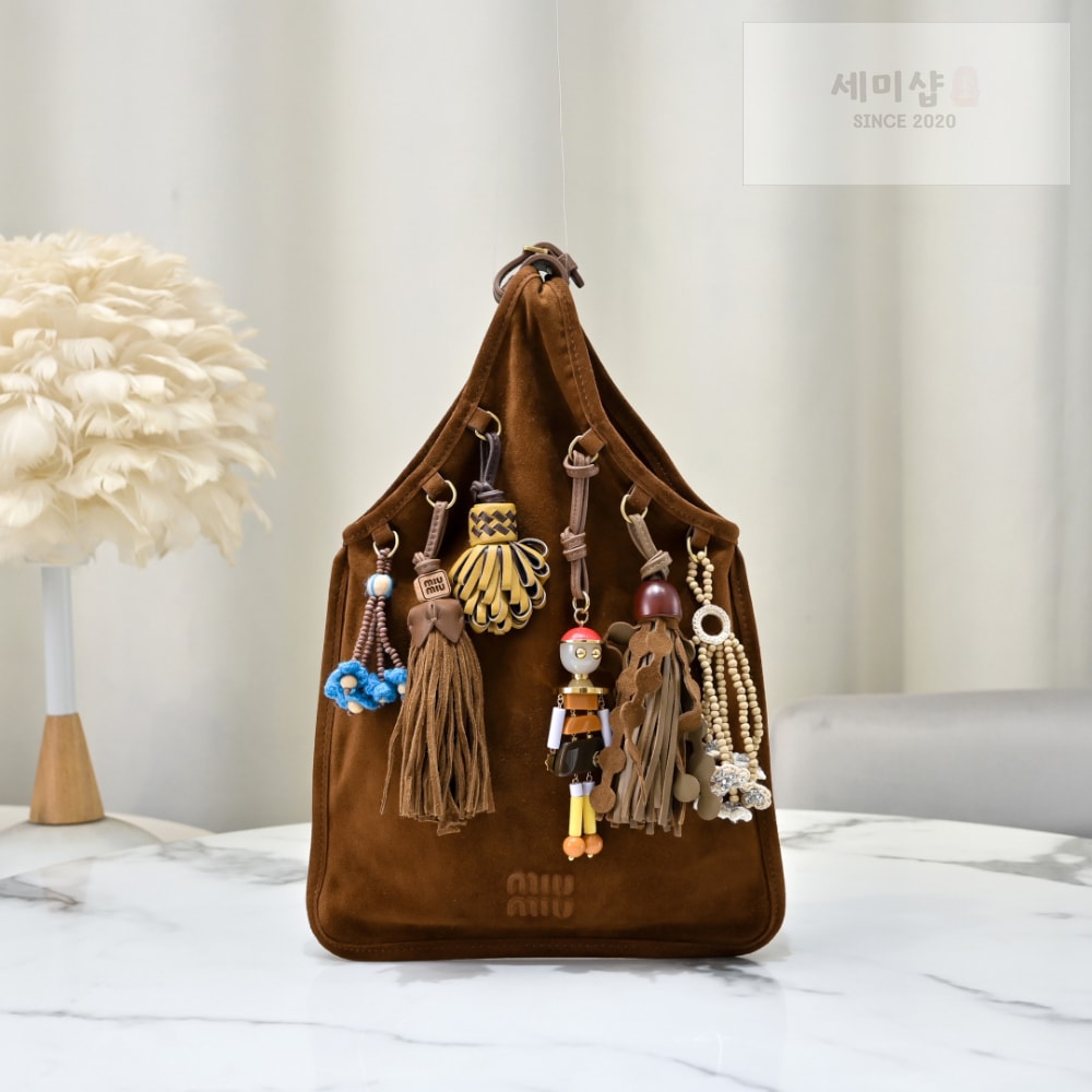 Miu Miu Miu Miu Suede With Trick Bag 9번 이미지