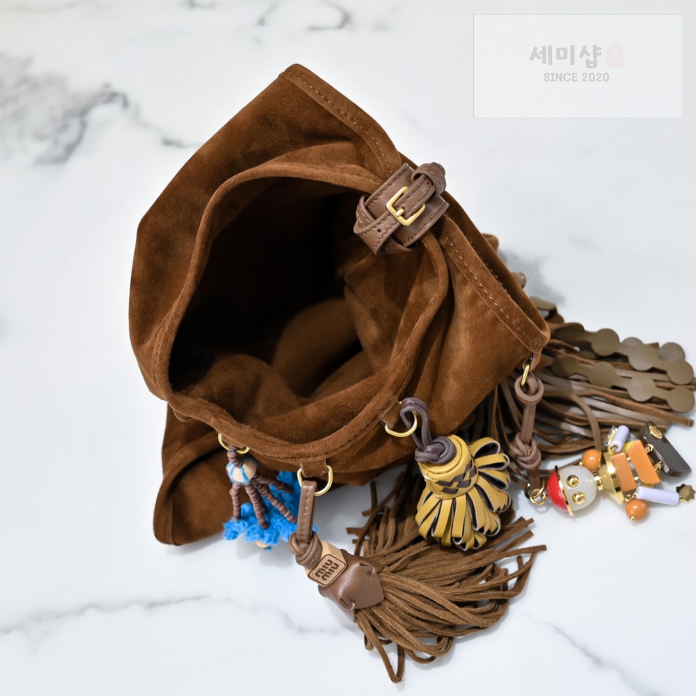 Miu Miu Miu Miu Suede With Trick Bag 16번 이미지