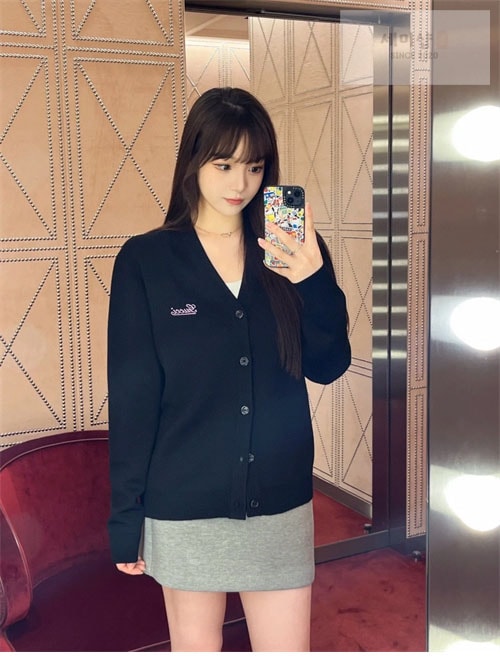 Gucci 구찌 로고 자수 V넥 클래식 가디건 의류 1번 이미지