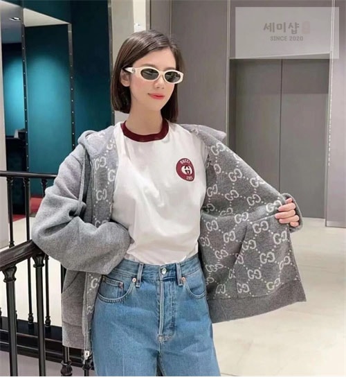Gucci 구찌 리버시블 GG 울 후드 집업 의류 16번 이미지