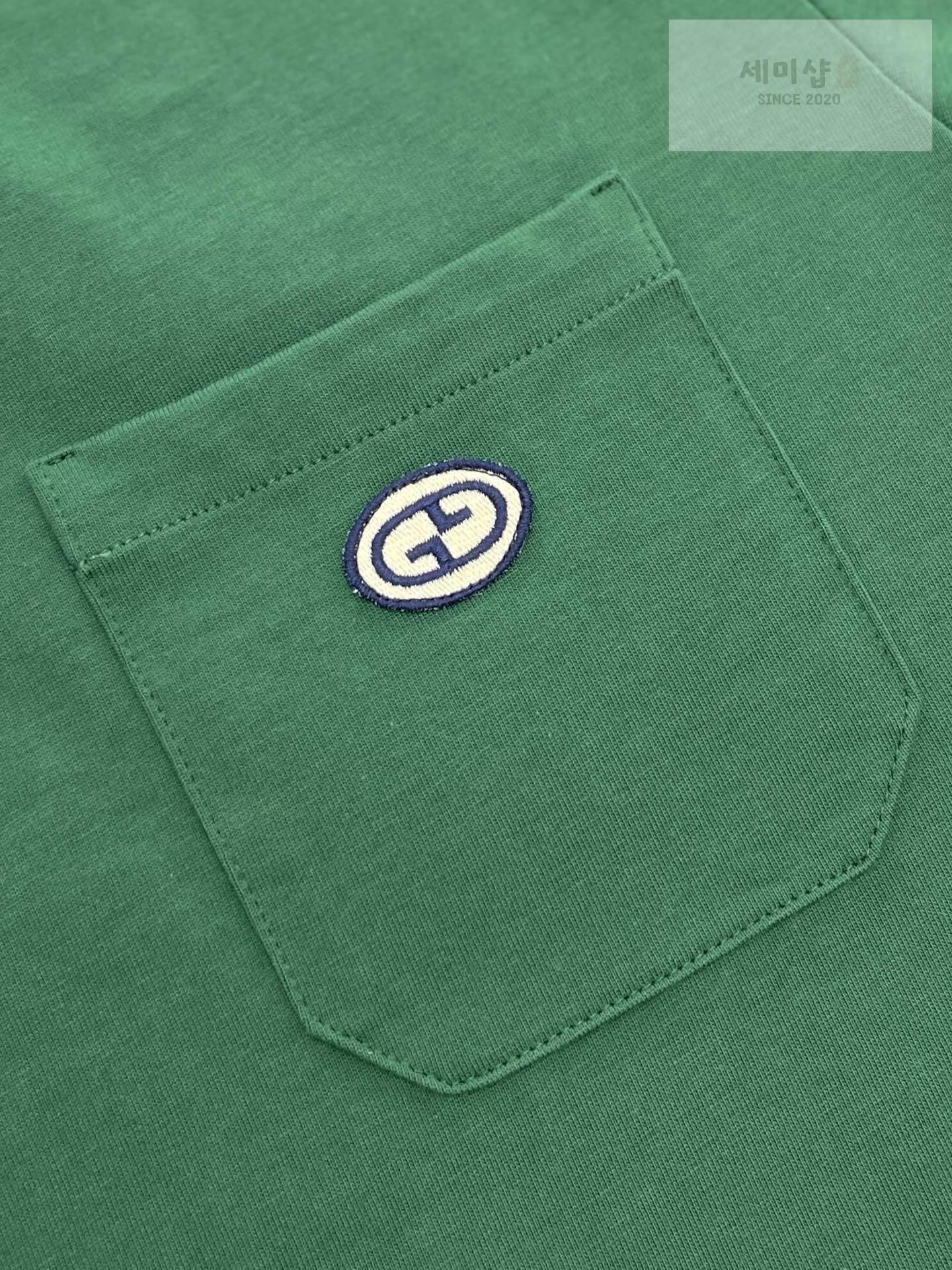 Gucci 구찌 인터로킹 GG 와펜 폴로 반팔 티셔츠 “2COLOR” NO.1 의류 16번 이미지