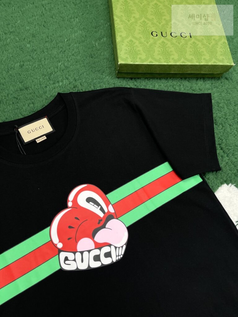 Gucci 구찌 24FW 웹 하트 프린트 디테일 코튼 저지 반팔 티셔츠 블랙 의류 5번 이미지
