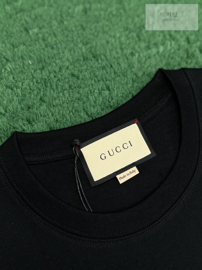 Gucci 구찌 24FW 웹 하트 프린트 디테일 코튼 저지 반팔 티셔츠 블랙 의류 6번 이미지