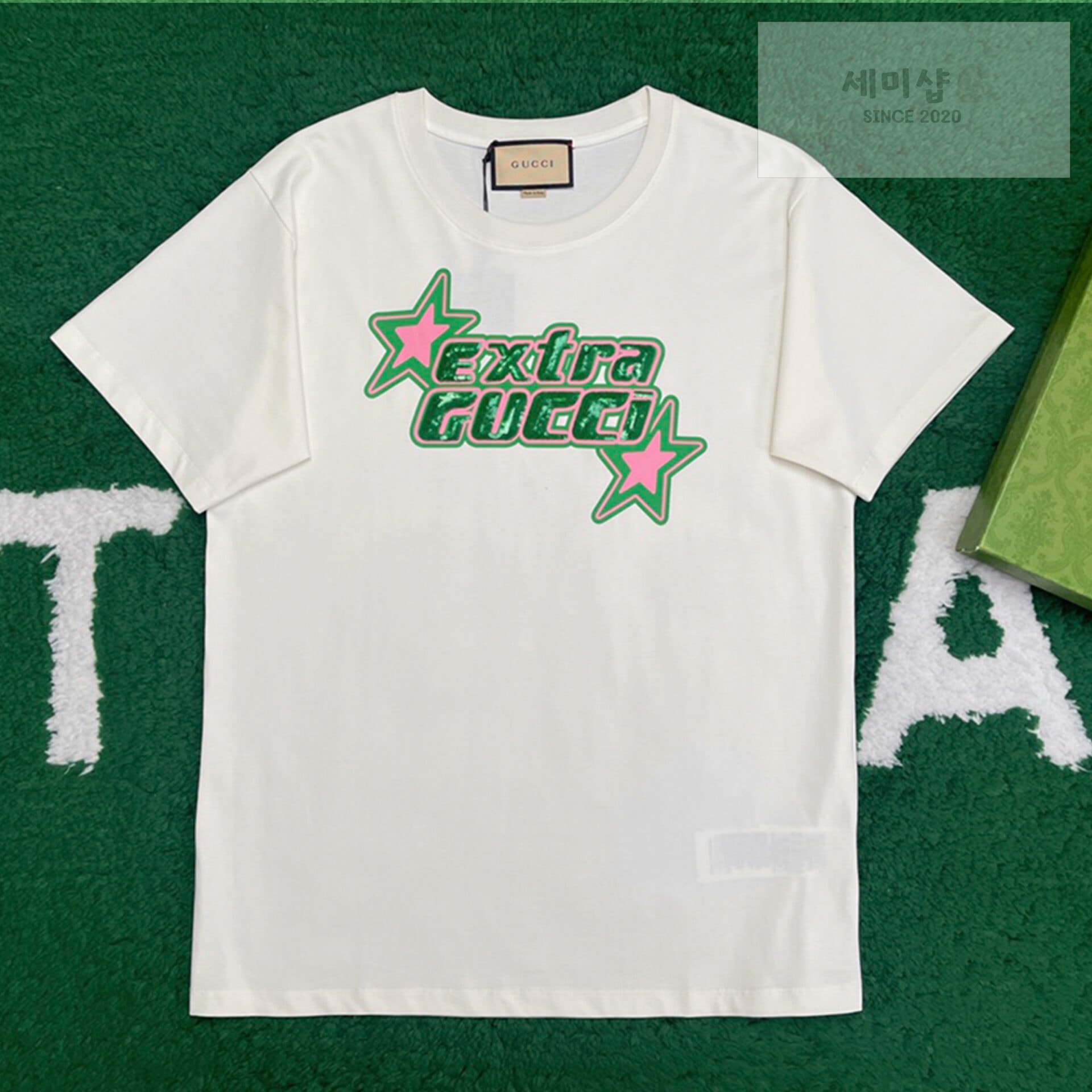 Gucci 구찌 24SS 엑스트라 구찌 프린트 반팔 티셔츠 “2COLOR” WHITE 의류 1번 이미지