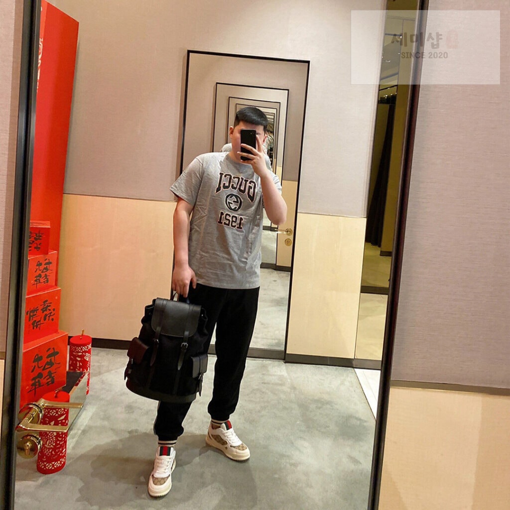 Gucci 구찌 24 SS GG 칼리지 프린트 반팔 그레이 의류 10번 이미지