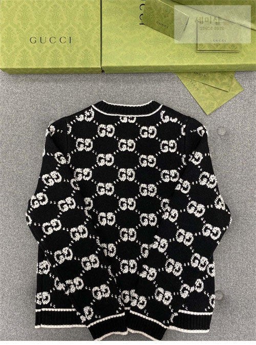 Gucci 구찌 GG 울 부클레 자카드 크루넥 가디건 의류 20번 이미지