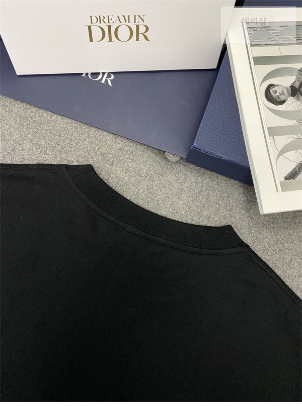 D I O R 디올 아카이브 라벨 반팔 티셔츠 의류 17번 이미지