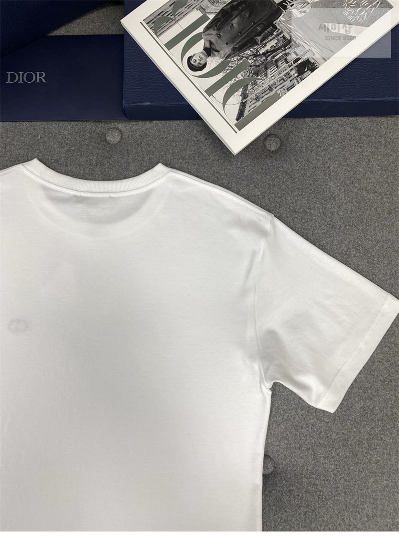 D I O R 디올 CD 아이콘 피티드 실루엣 반팔 티셔츠 의류 21번 이미지