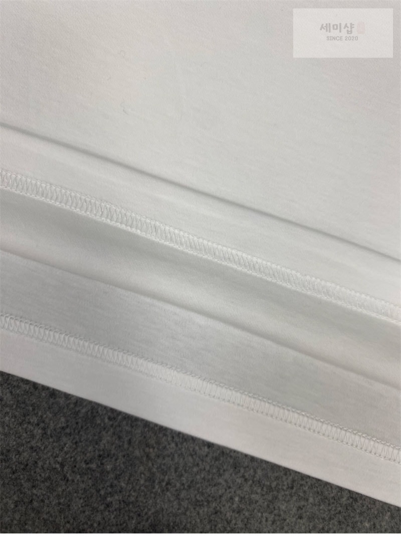 D I O R 디올 CD 아이콘 피티드 실루엣 반팔 티셔츠 의류 17번 이미지