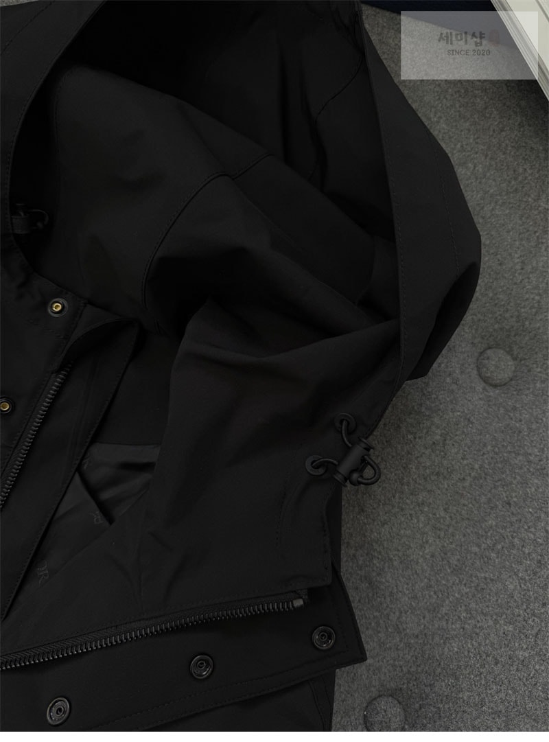 디올 디올 Couture 꾸뛰르 테크니컬 패브릭 후드 자켓 레플리카 11번 이미지 - 의류 | 세미샵 레플리카 사이트