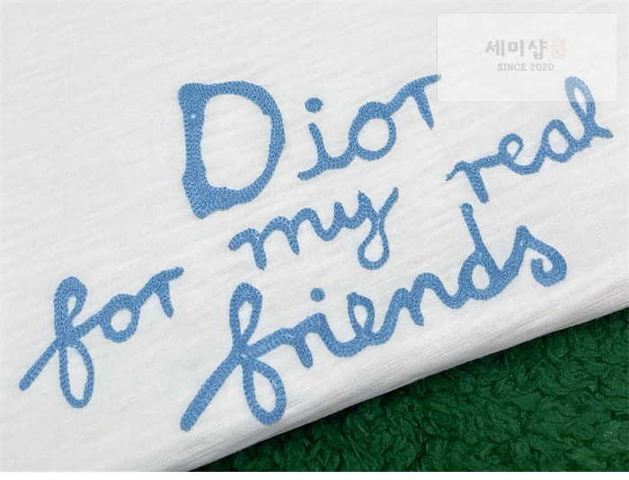 D I O R 디올 x 힐튼 넬 캐주얼 반팔 티셔츠 의류 27번 이미지