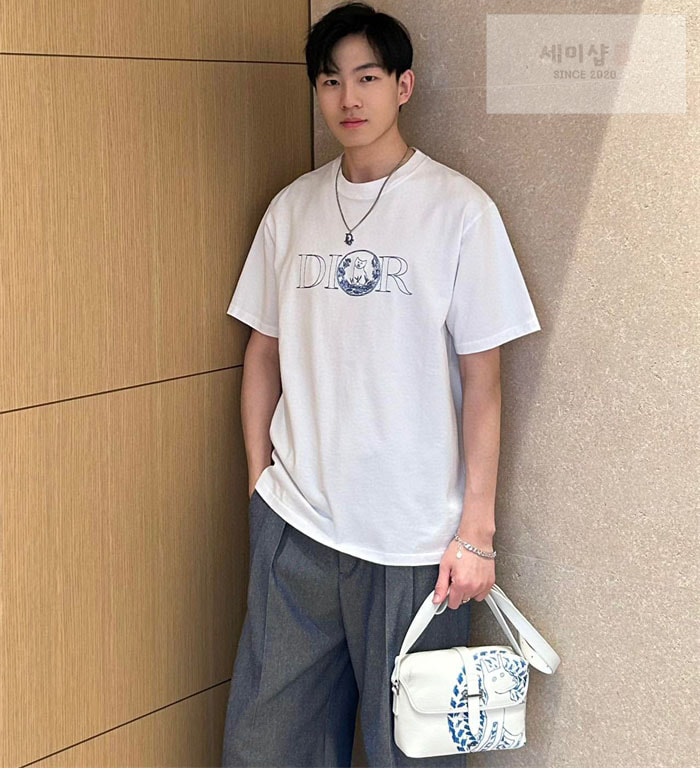 D I O R 디올 x 힐튼 넬 캐주얼 반팔 티셔츠 의류 3번 이미지