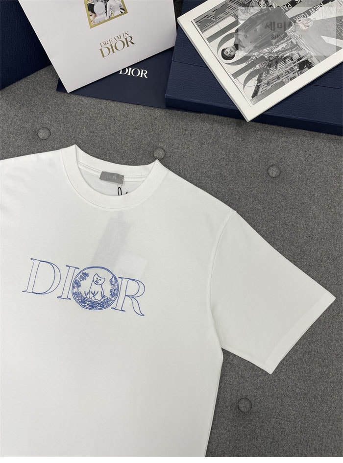D I O R 디올 x 힐튼 넬 캐주얼 반팔 티셔츠 의류 10번 이미지