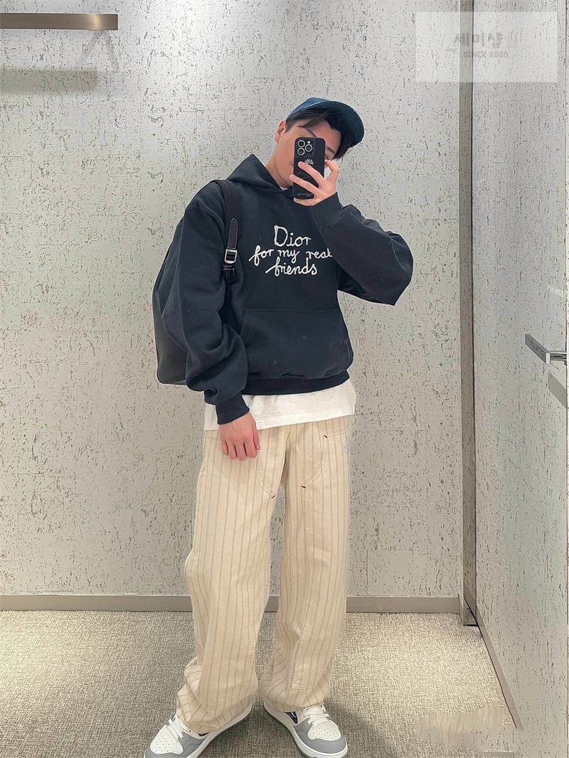 D I O R 디올 x 힐튼 넬 코튼 후드 스웨트셔츠 의류 3번 이미지