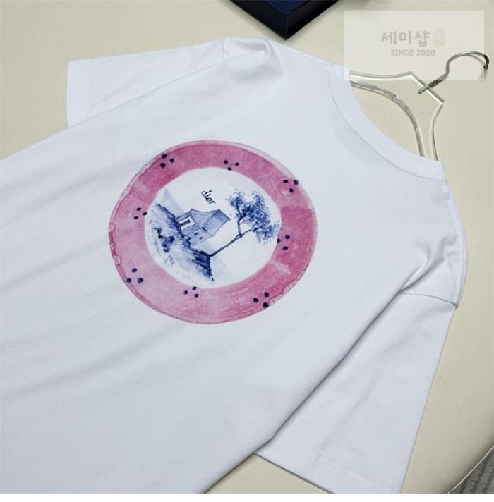 D I O R 디올 x 힐튼 넬 프린트 반팔 티셔츠 의류 6번 이미지