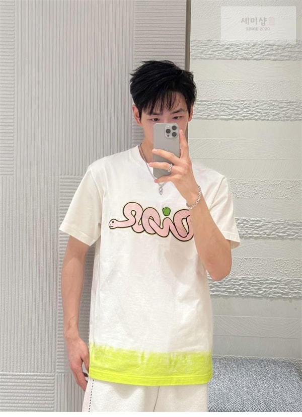 D I O R 디올 x KAWS 로고 반팔 티셔츠 의류 3번 이미지
