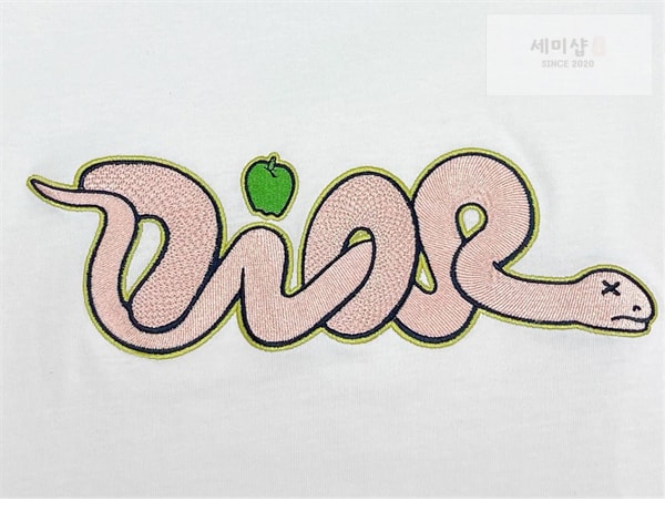 D I O R 디올 x KAWS 로고 반팔 티셔츠 의류 8번 이미지