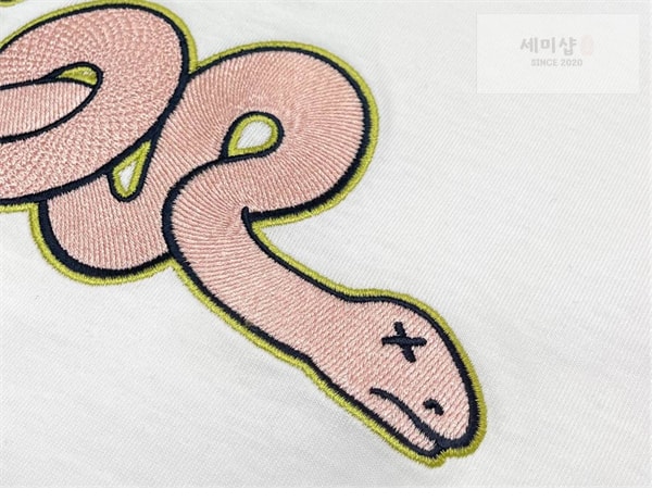 D I O R 디올 x KAWS 로고 반팔 티셔츠 의류 10번 이미지