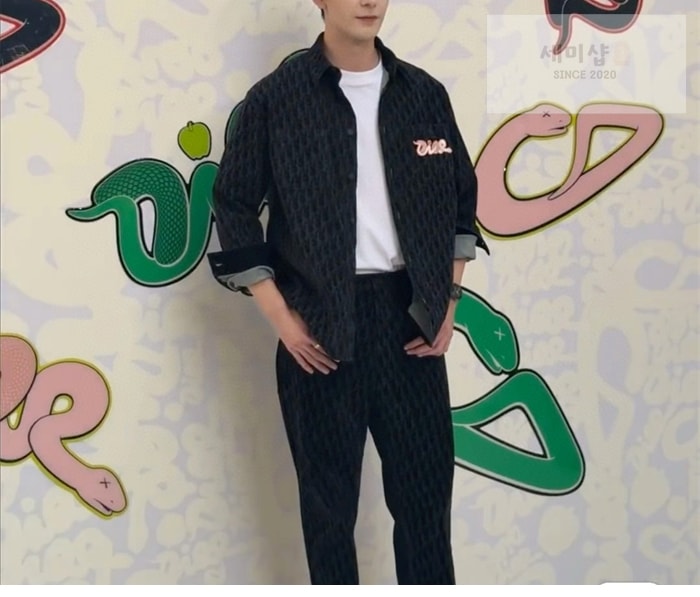 D I O R 디올 x KAWS 오버셔츠 의류 2번 이미지