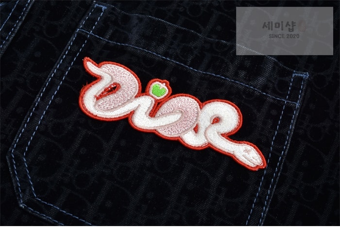 D I O R 디올 x KAWS 오버셔츠 의류 7번 이미지