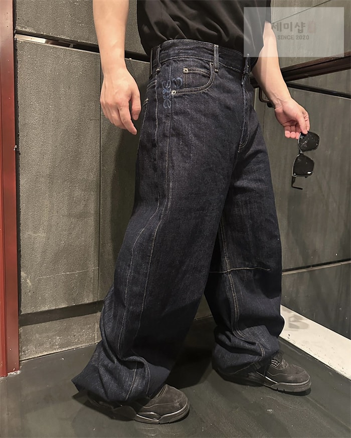 Loewe 로에베 아나그램 베럴 레그 워시드 와이드 데님 진 의류 2번 이미지