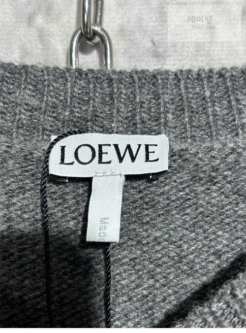 Loewe 로에베 아나그램 스몰로고 스웨터 의류 10번 이미지