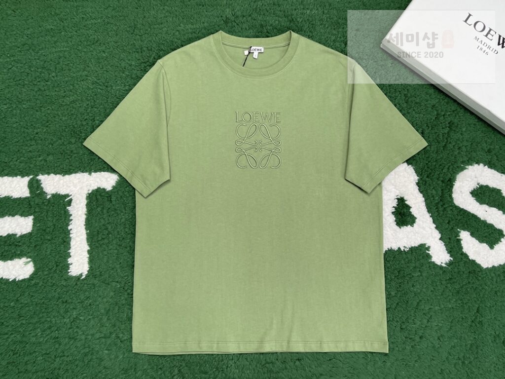 Loewe 로에베 아나그램 엠보싱 로고 자수 반팔 티셔츠 “3COLOR” KHAKI 의류 20번 이미지