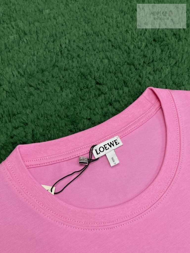 Loewe 로에베 아나그램 엠보싱 로고 자수 반팔 티셔츠 “3COLOR” KHAKI 의류 9번 이미지