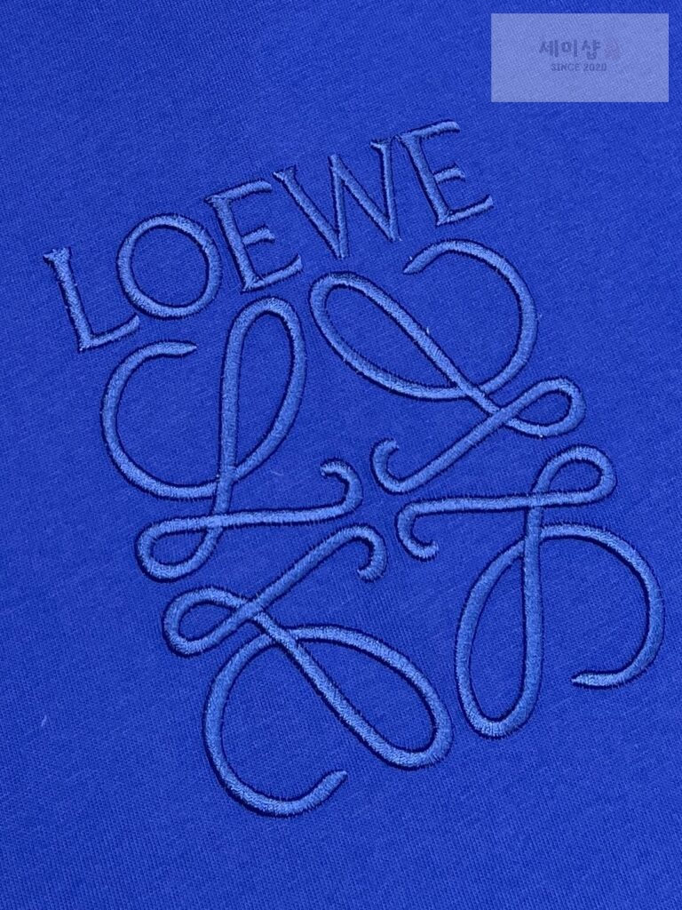 Loewe 로에베 아나그램 엠보싱 로고 자수 반팔 티셔츠 “3COLOR” KHAKI 의류 14번 이미지