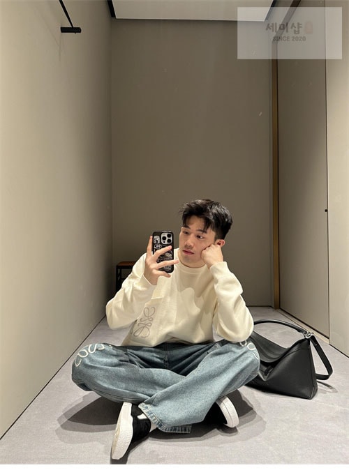 Loewe 로에베 아나그램 포켓 오버사이즈 맨투맨 3컬러 의류 31번 이미지