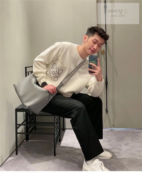 Loewe 로에베 아나그램 포켓 오버사이즈 맨투맨 3컬러 의류 20번 이미지
