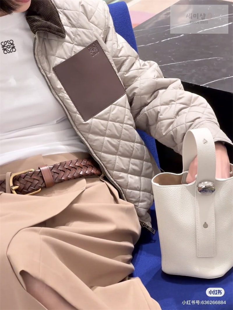 로에베 로에베 올오버 다이아 퀼팅 코듀로이 숏 자켓 그레이 의류 2번 이미지