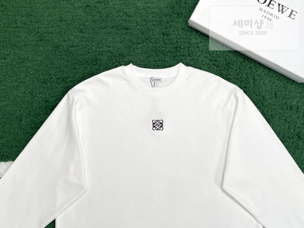 Loewe 로에베 24SS 아나그램 롱 슬리브 티셔츠 화이트 의류 10번 이미지