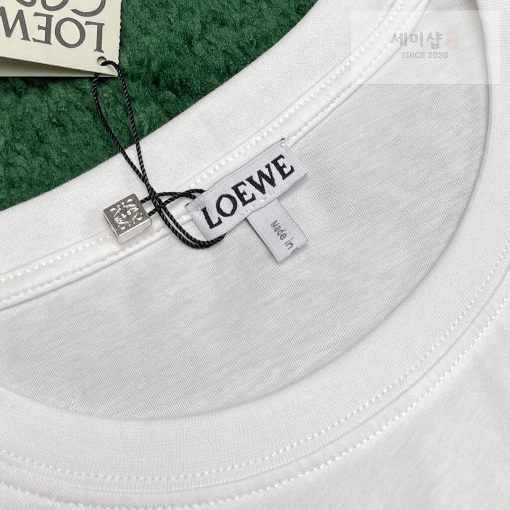 Loewe 로에베 24SS 아나그램 패치 페이크 포켓 코튼 저지 반팔 티셔츠 “3COLOR” BLACK 의류 11번 이미지