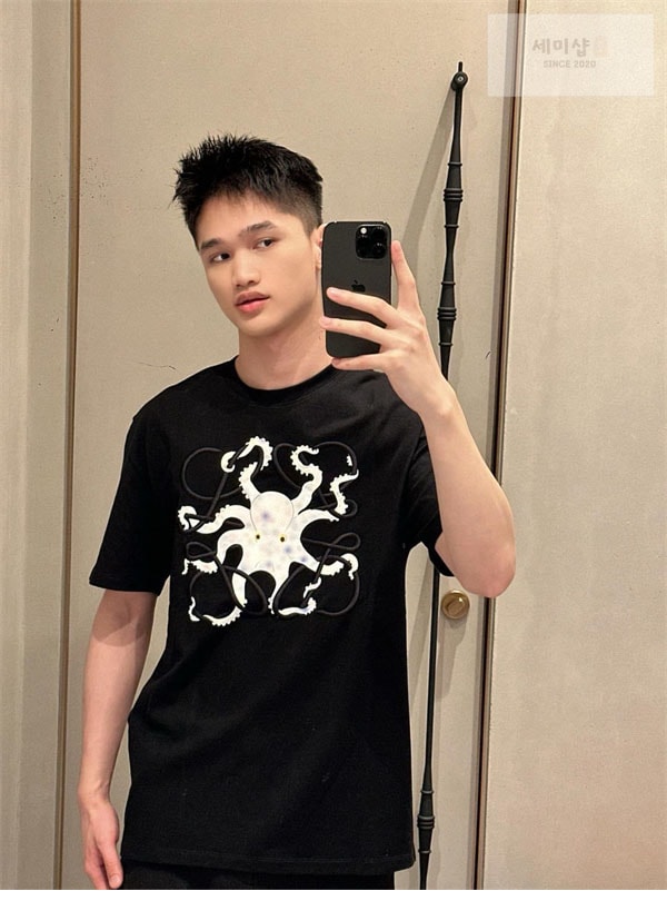 Loewe 로에베 25SS 아나그램 문어 코튼 반팔 티셔츠 의류 2번 이미지