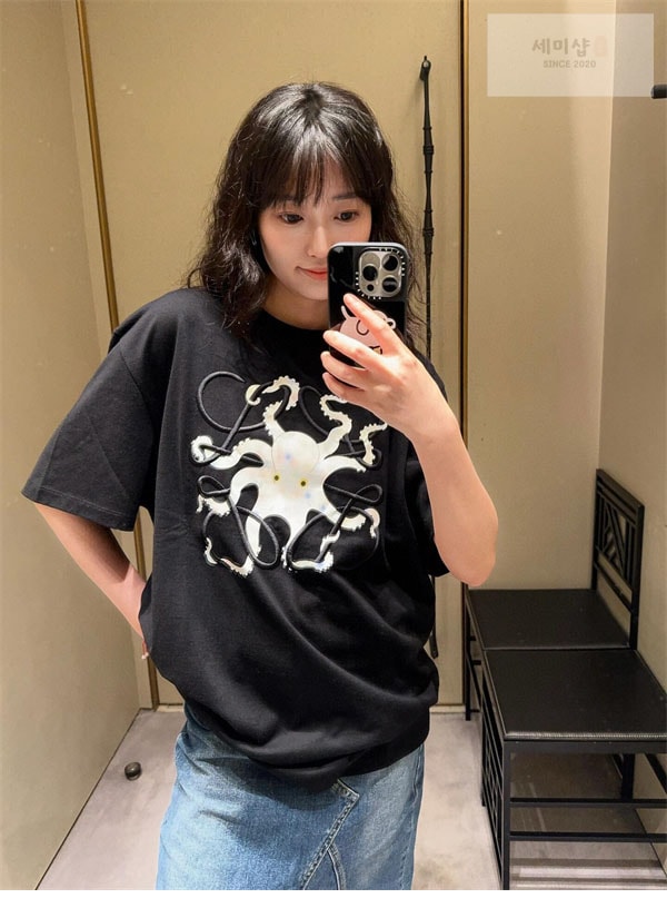 Loewe 로에베 25SS 아나그램 문어 코튼 반팔 티셔츠 의류 4번 이미지