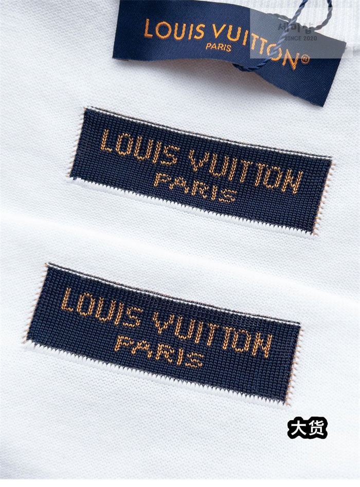 Louis Vuitton 루이비통 그래픽 LVM 반팔 크루넥 티셔츠 의류 6번 이미지