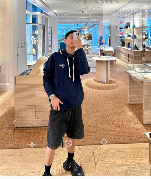 Louis Vuitton 루이비통 그래픽 LV 노티컬 로프 시그니처 코튼 저지 후드 의류 15번 이미지