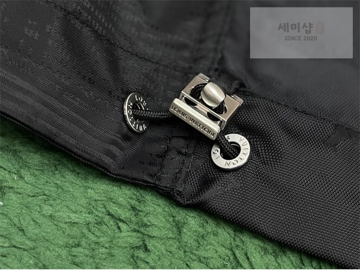 Louis Vuitton 루이비통 나일론 윈드브레이커 의류 6번 이미지
