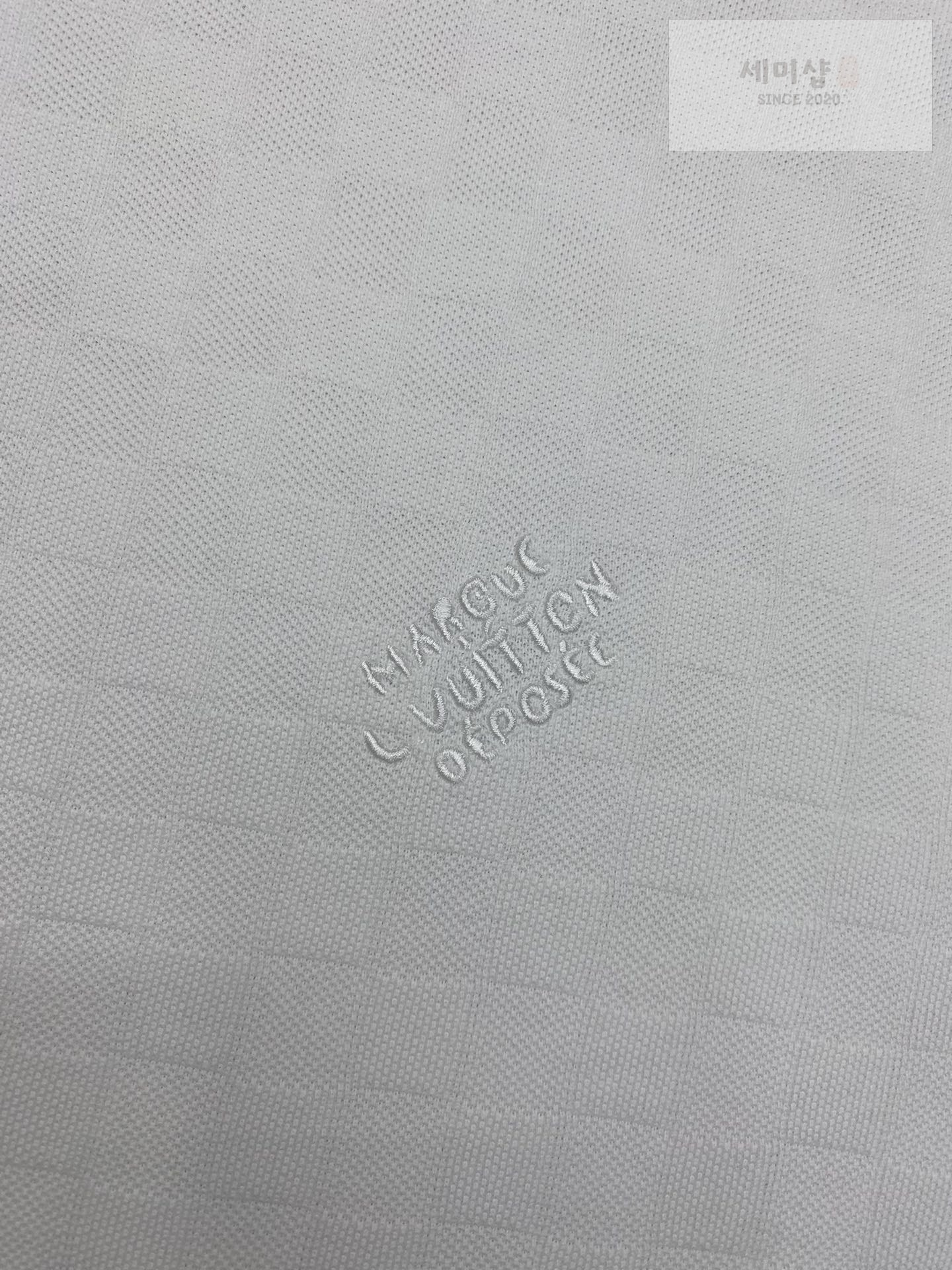 Louis Vuitton 루이비통 다미에 모노그램 피케 반팔 티셔츠 “2COLOR” 네이비 의류 14번 이미지