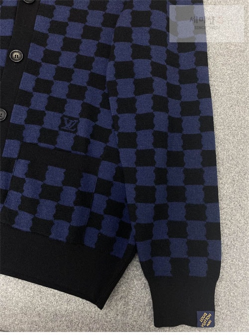Louis Vuitton 루이비통 다미에 울 V넥 가디건 의류 7번 이미지