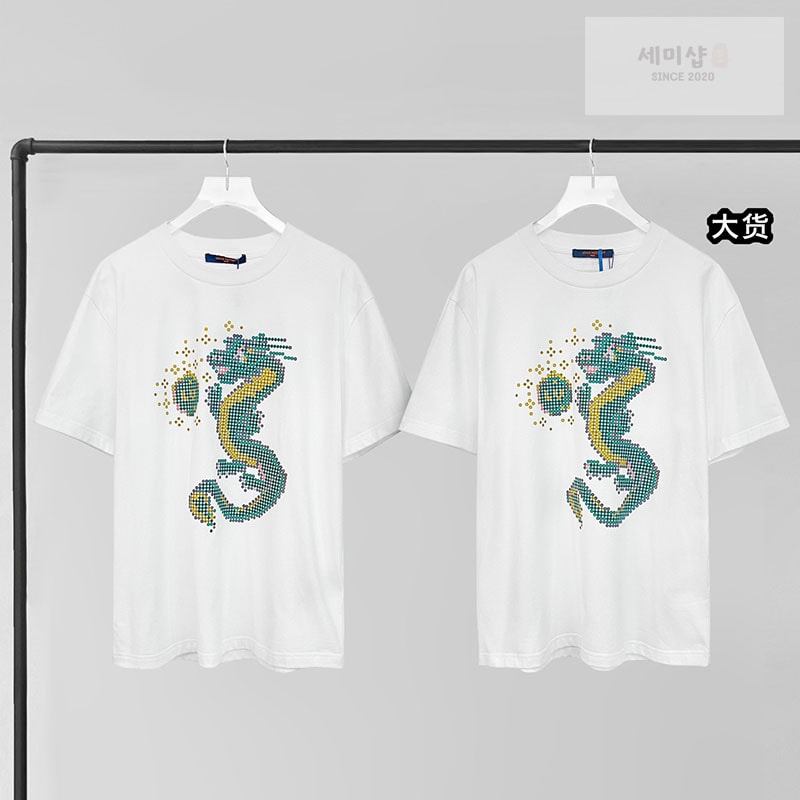 Louis Vuitton 루이비통 드래곤 숏 슬리브드 코튼 티셔츠 1AFJG1 의류 1번 이미지
