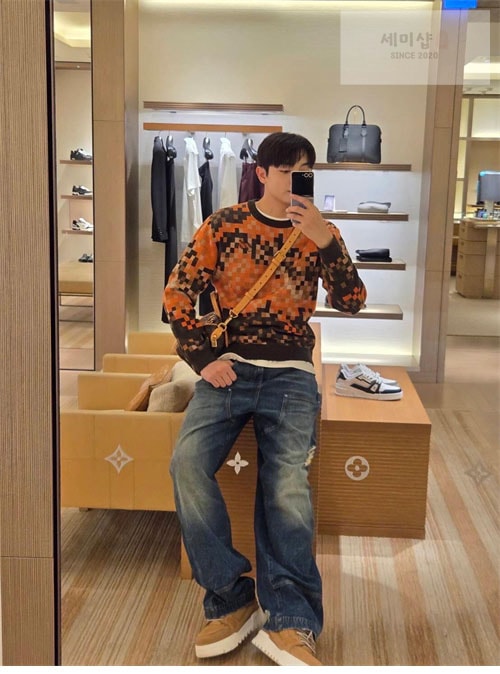 Louis Vuitton 루이비통 러버 카모 다미에 니트 스웨터 2컬러 의류 22번 이미지