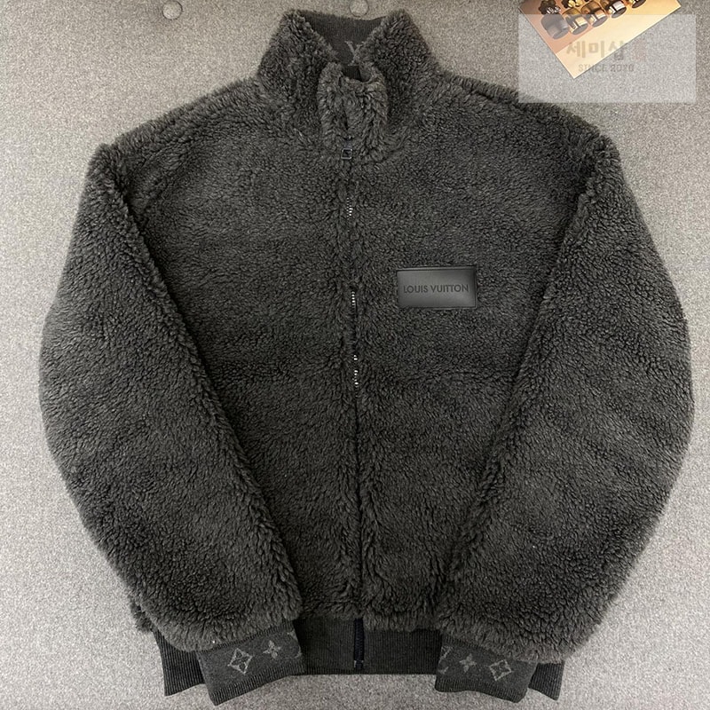 Louis Vuitton 루이비통 로고 패치 후리스 블루종 1AFBA1 의류 23번 이미지