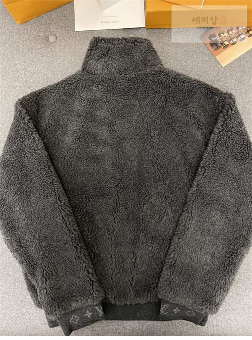 Louis Vuitton 루이비통 로고 패치 후리스 블루종 1AFBA1 의류 10번 이미지