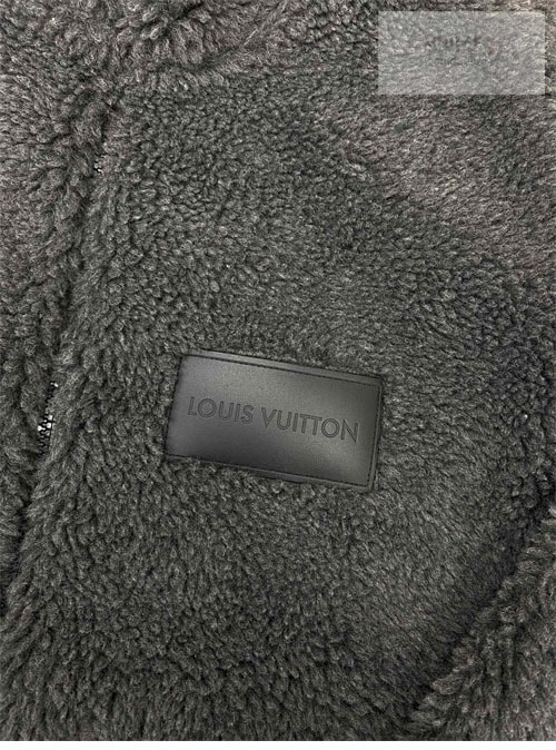 Louis Vuitton 루이비통 로고 패치 후리스 블루종 1AFBA1 의류 14번 이미지