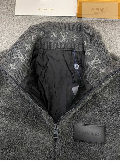Louis Vuitton 루이비통 로고 패치 후리스 블루종 1AFBA1 의류 24번 이미지