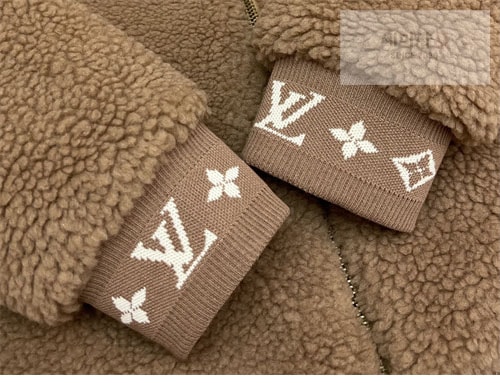 Louis Vuitton 루이비통 로고 패치 후리스 블루종 2컬러 의류 21번 이미지