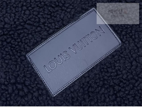 Louis Vuitton 루이비통 로고 패치 후리스 블루종 2컬러 의류 27번 이미지