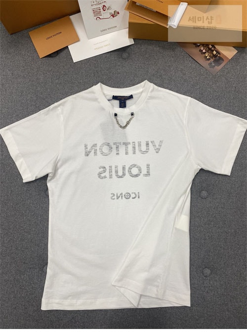 Louis Vuitton 루이비통 로고 프린트 티셔츠 1A84CP 의류 26번 이미지